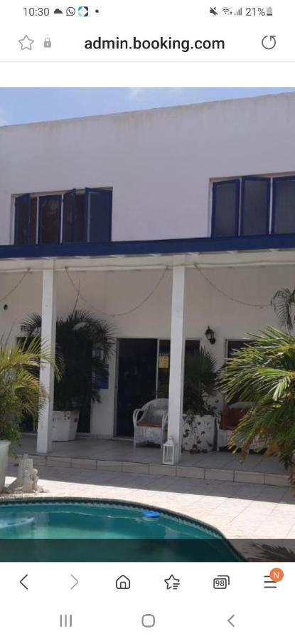 Palmita Hotel Hostel โอรันเยสตัด ภายนอก รูปภาพ